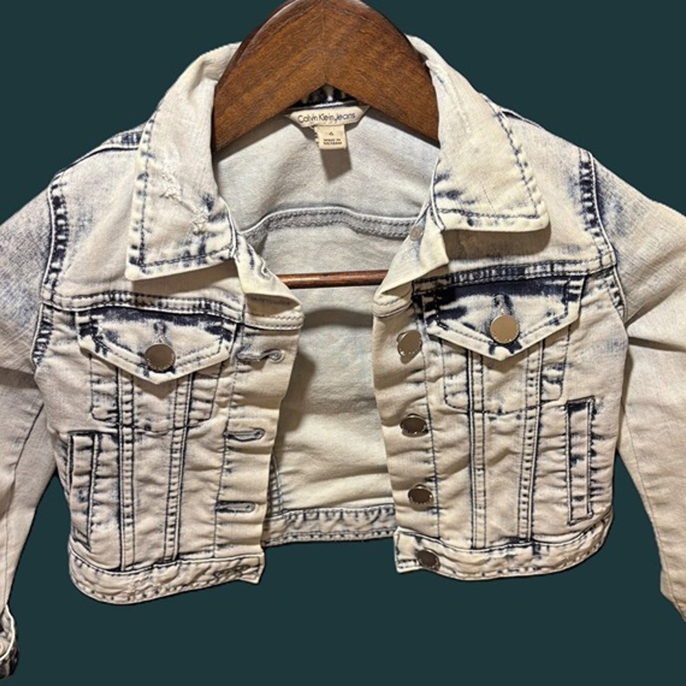 Calvin Klein Denim‎ Jacket Kids 6 Light Wash Acid Wash Cropped Distressed